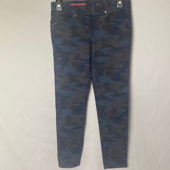 J crew, Crewcuts camouflage coated denim ankle toothpick style, kids size 12 NWT - Picture 2 of 3